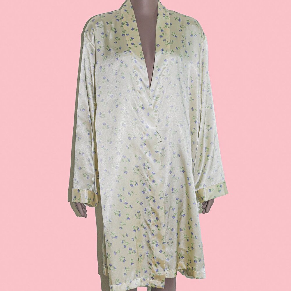 Vintage Floral White Blue Satin Robe in size XL Wedding Bridal Loungewear Sexy